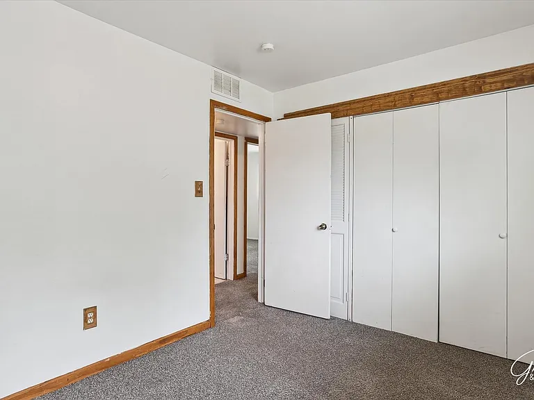 8684 Republic Ave — Photo 21