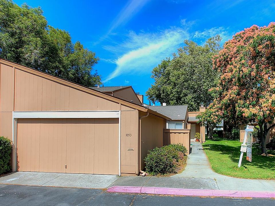 1st image of 1093 Norfolk Dr