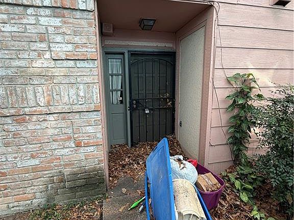 3rd image of 2 Heritage Ln #5