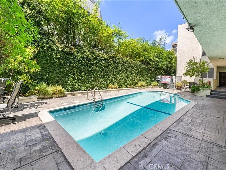 1228 N La Cienega Blvd #203 — Photo 23