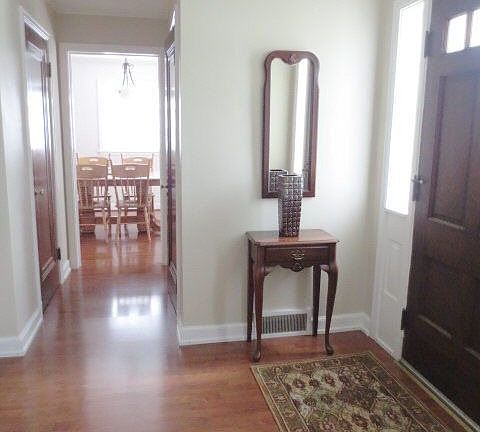 4th image of 110 Vernon Ave