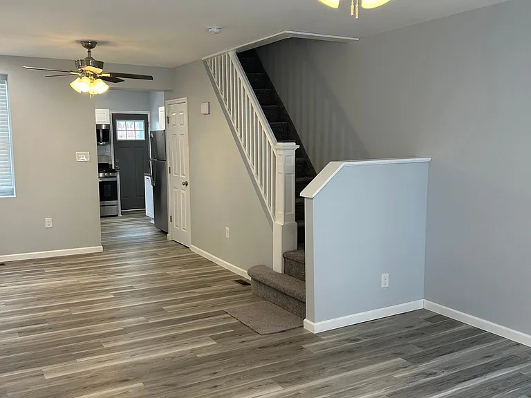 3253 Miller St — Photo 3