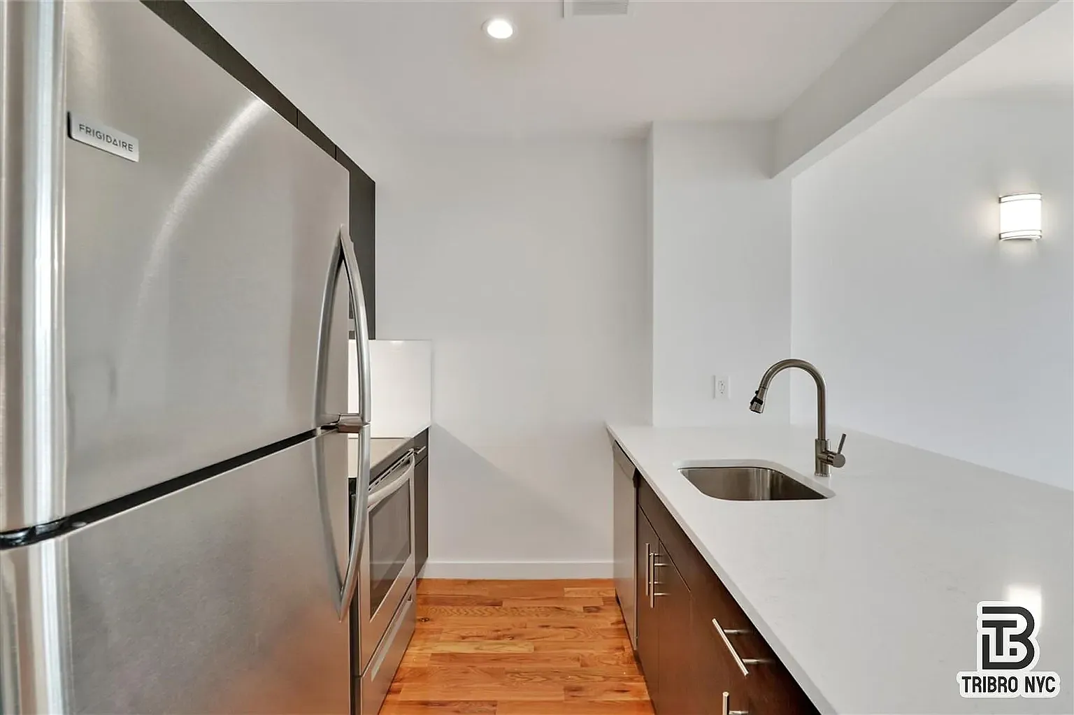 17 Somers Street — Photo 2