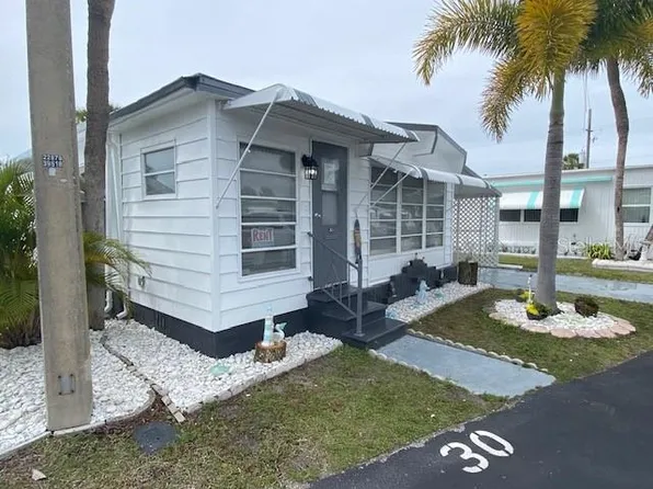 4851 W GANDY BOULEVARD #B10L30, TAMPA, FL 33611
