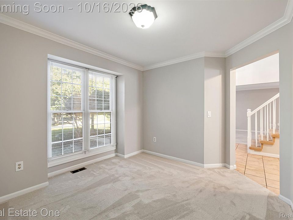 7411 Meadowcrest Ct, photo 18