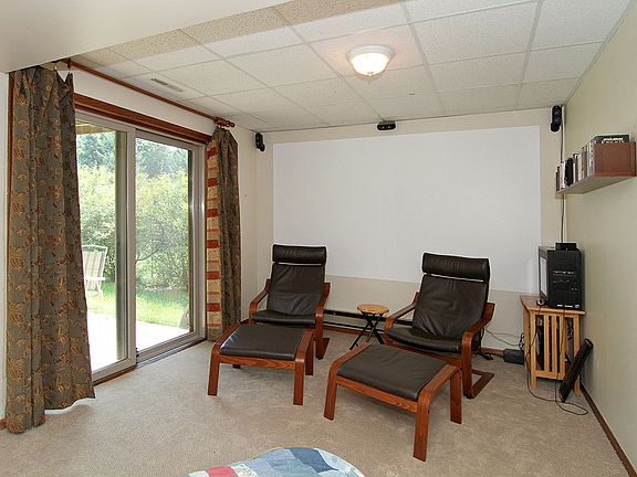 4th image of 3860 Westbury Dr