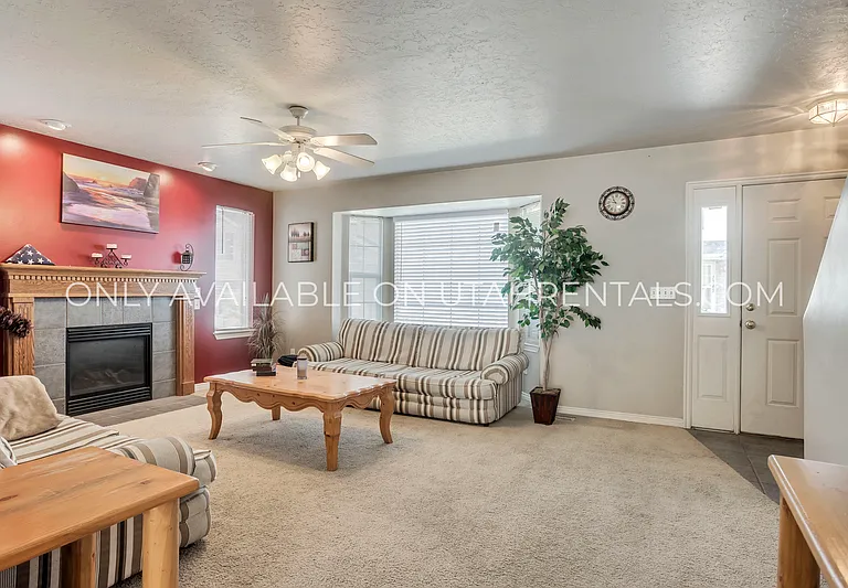 1346 S 1440 E — Photo 4