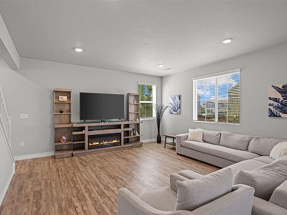 4th image of 6213 Sherwood Avenue