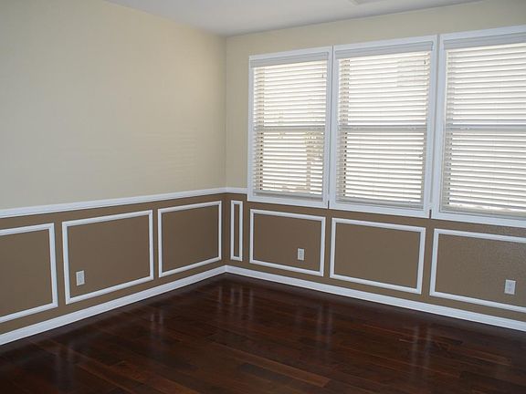 4th image of 7723 Comanche Canyon Ave