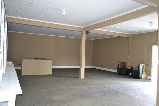5th image of 112 Enterprise Dr