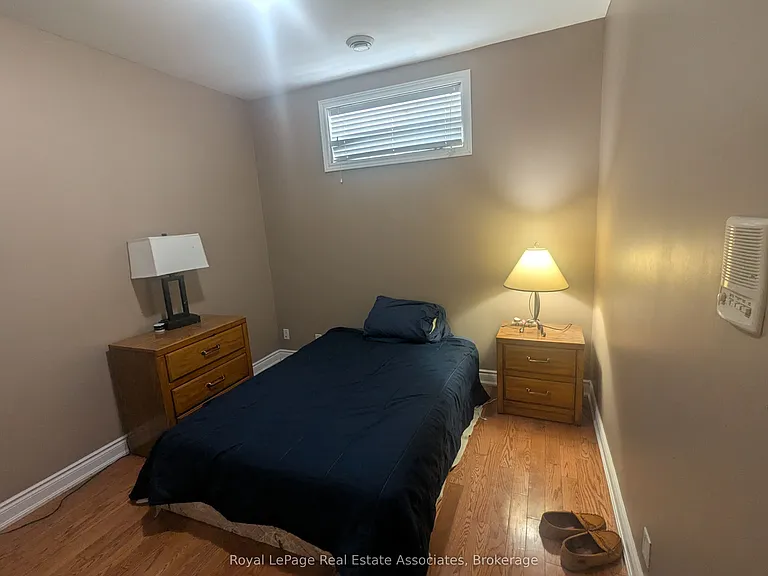 48 Mississauga Rd N #4 — Photo 9