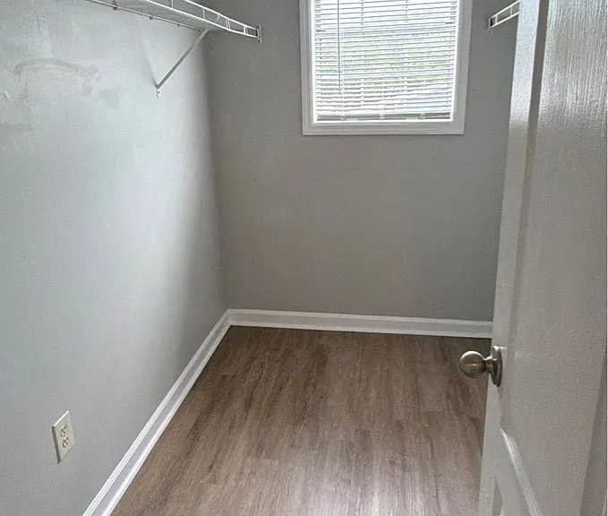 4303 Chalet Cir NW — Photo 12