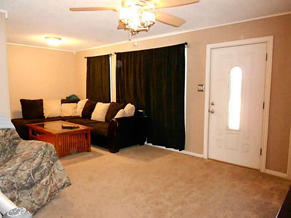 5th image of 1042 S San Jose Dr