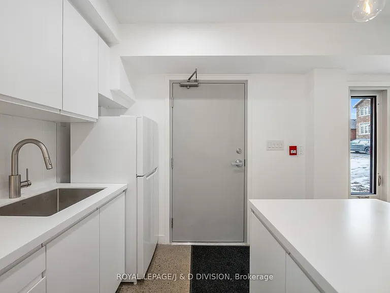 325 Sammon Ave #G3 — Photo 11