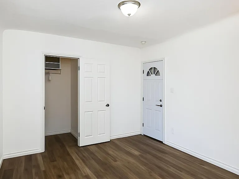 3440 Oak Knoll Blvd #2 — Photo 18