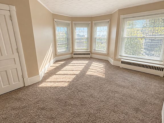 4th image of 2612 Erie Ave #2