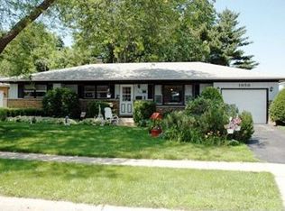 1956 Lin Lor Ln, Elgin, IL 60123