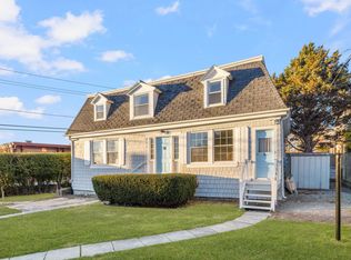 54 Coggeshall Ave #2, Newport, RI 02840