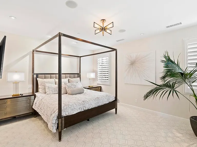6152 Avenida Del Duque — Photo 9