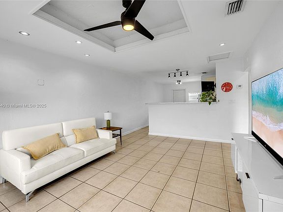 5th image of 21389 NW 39th Ave