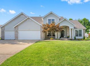 1605 Broadsword Ln, Lake Saint Louis, MO 63367