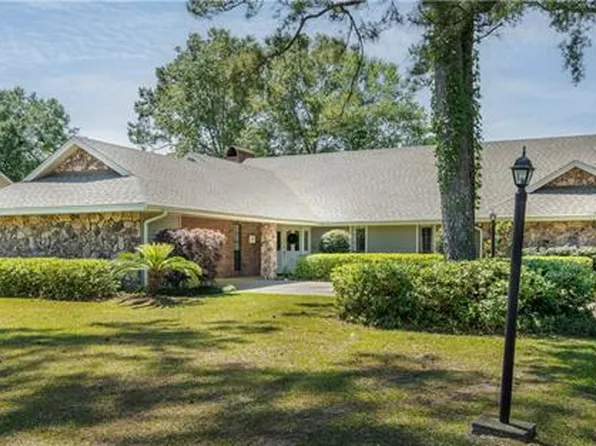 934 Winona Dr, Mandeville, LA 70471