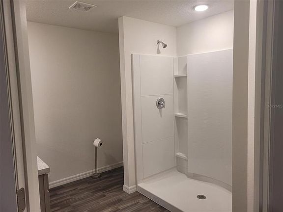 2nd image of 12 Port Echo Ln