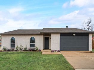 5521 Maple Ct, Rowlett, TX 75089