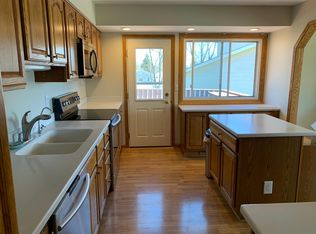 780 Suffolk Ct, Hoffman Estates, IL 60192