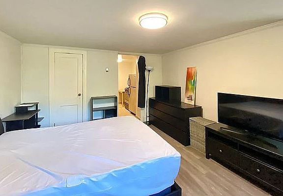 4th image of 21-38 46th St #1