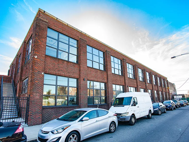 East Tioga Lofts — Photo 48