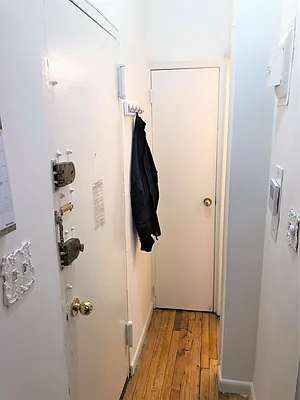 Rented by City Connections Realty | media 26