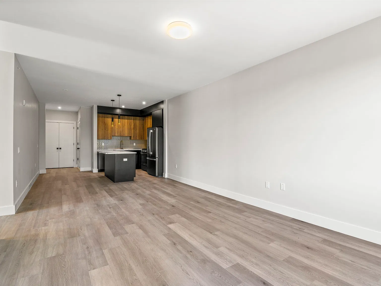 2 bed, 1173 sqft, $3,850 — Photo 3