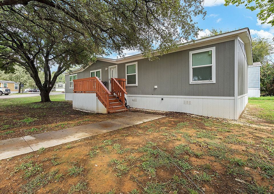 1st image of 424 N Broadway St Lot 401