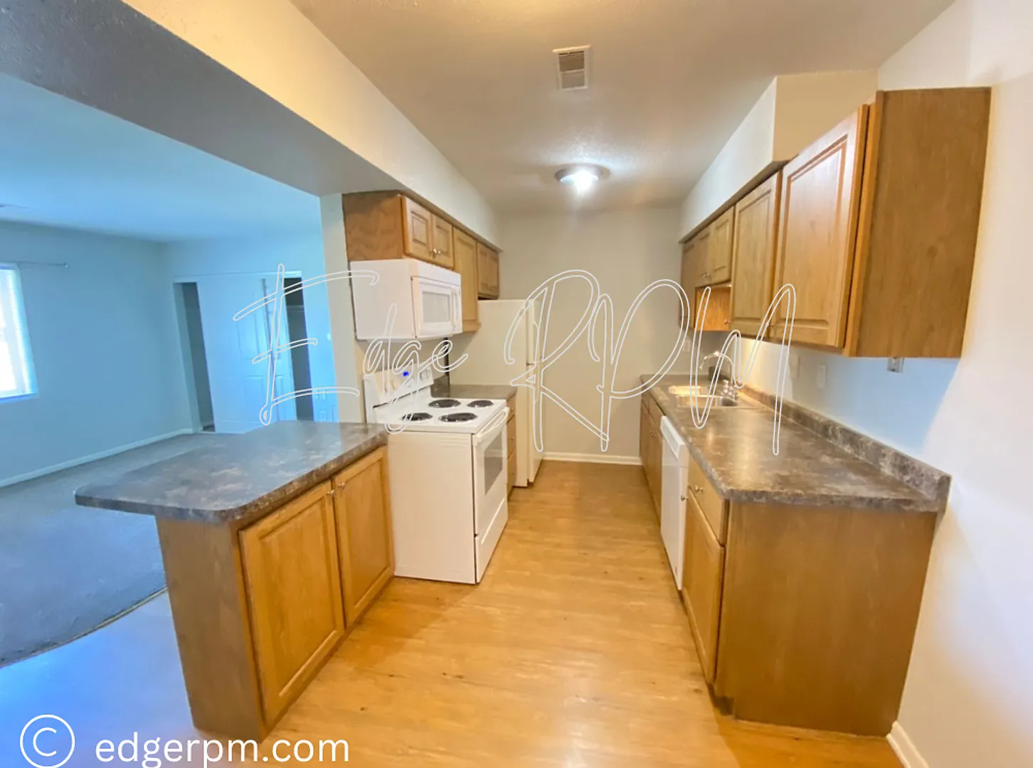 Willow Run Heights — Photo 1