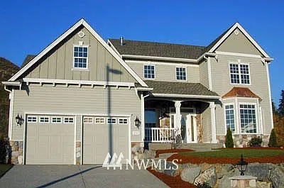 1743 Pt Woodworth Drive NE photo 1