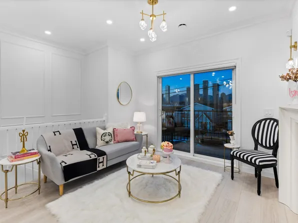 5138 Dominion St, Burnaby, BC V5G 1B9