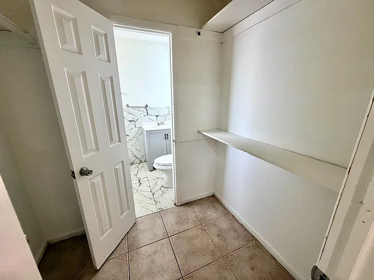 5730 NW 27th Ct — Photo 25
