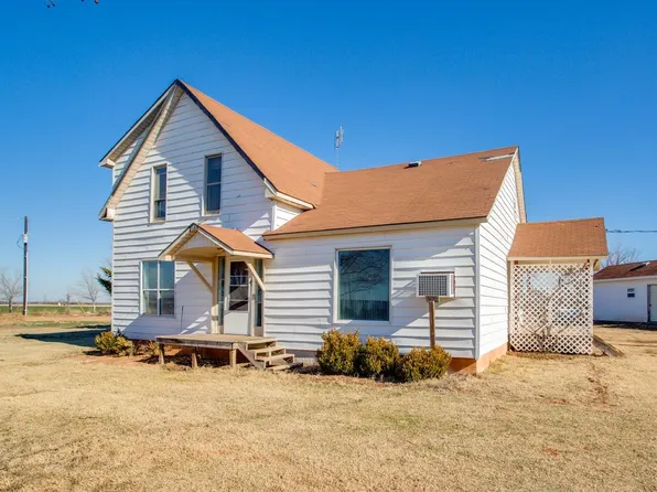 44276 N County Road 254, Fairview, OK 73737