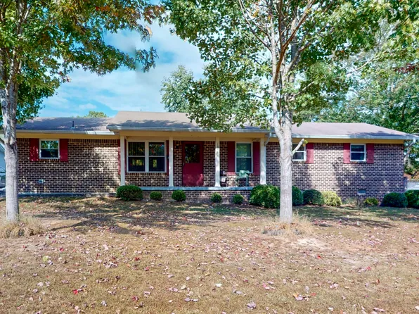 1895 Falcon Dr SE, Cleveland, TN 37323