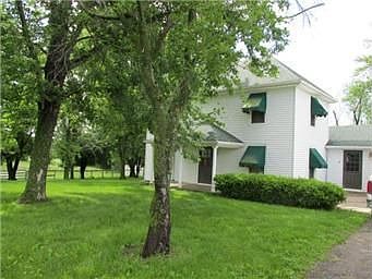 3rd image of 9005 NE 198th St