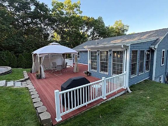 4th image of 54 Westfield Dr