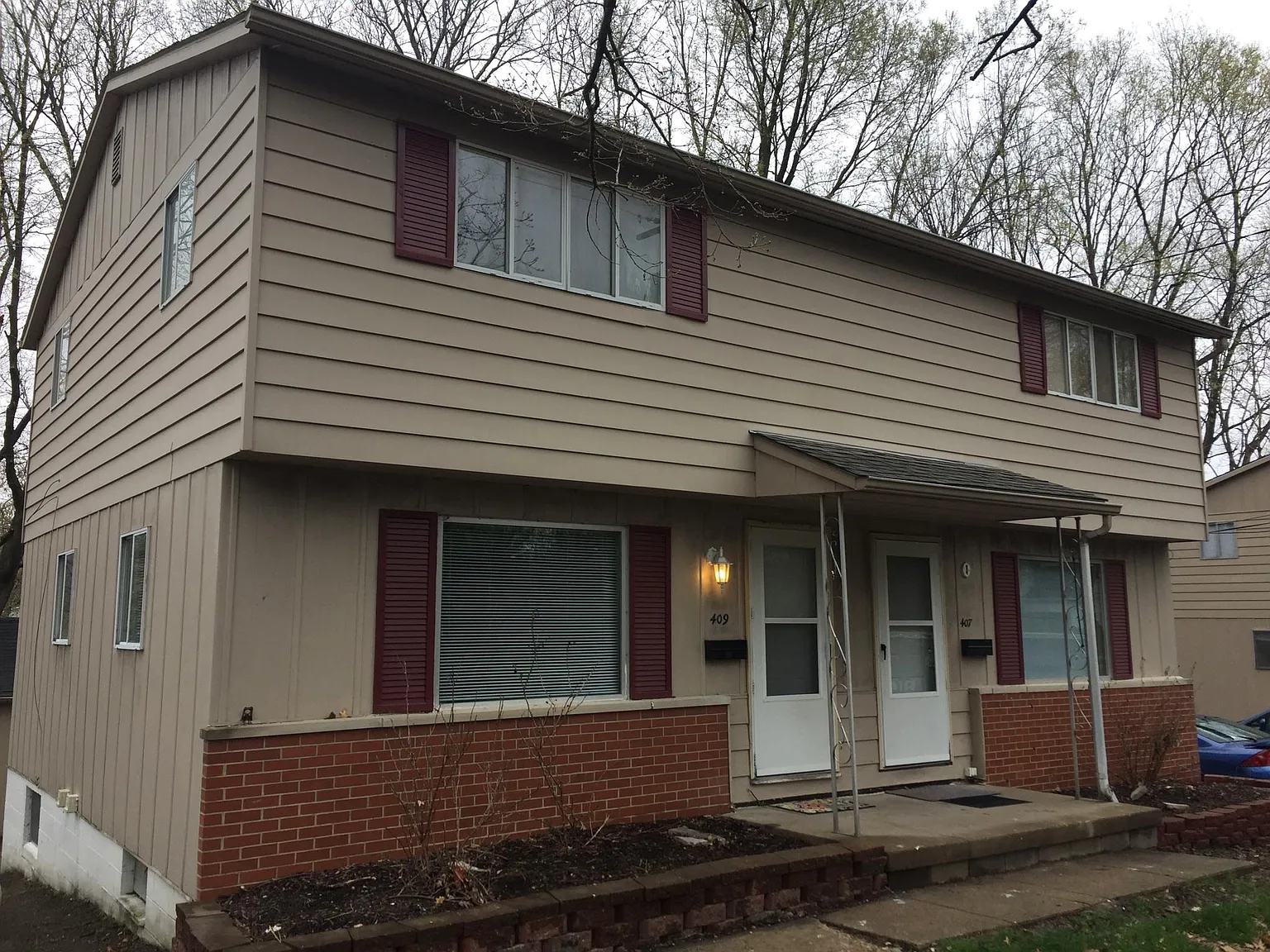 405 E Tyler St photo 1