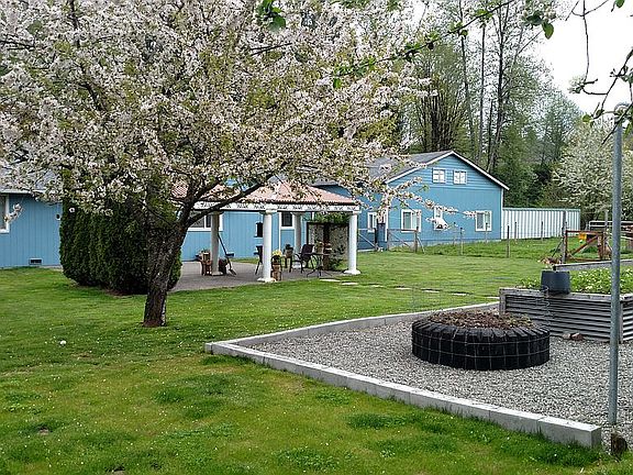 5th image of 19616 Paradise Ln