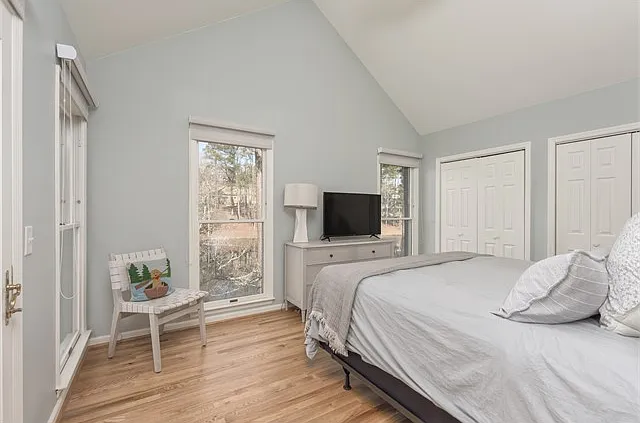 1023 Clubhouse Ln — Photo 7