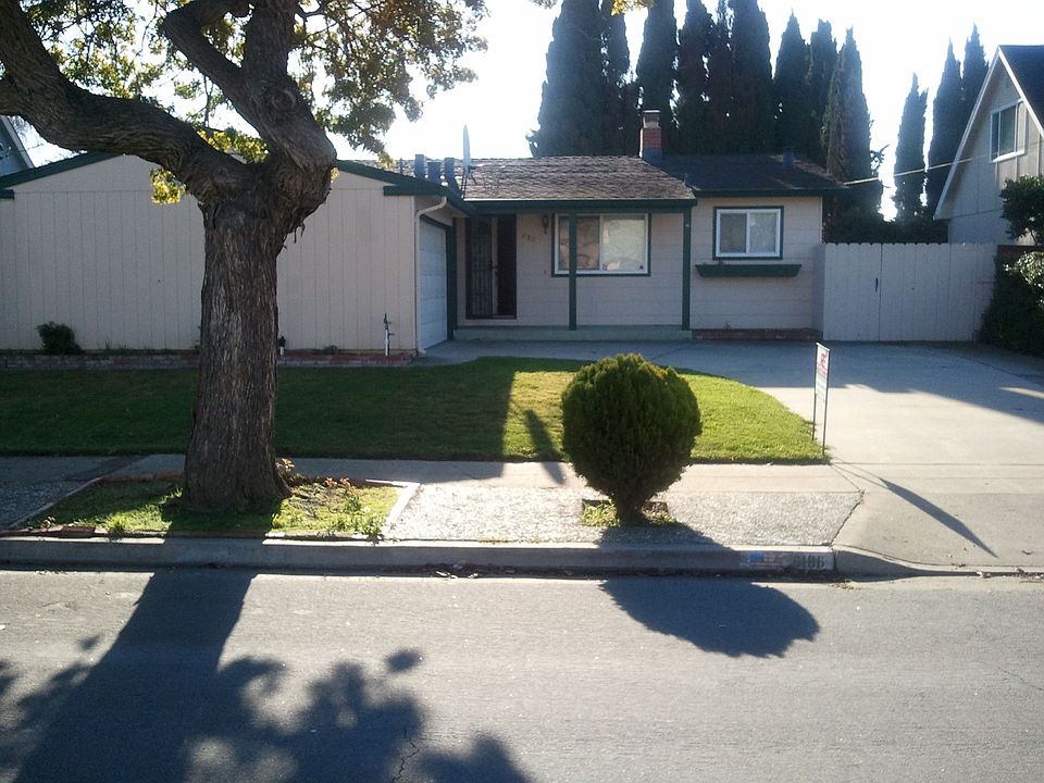 Move In Ready and Charming