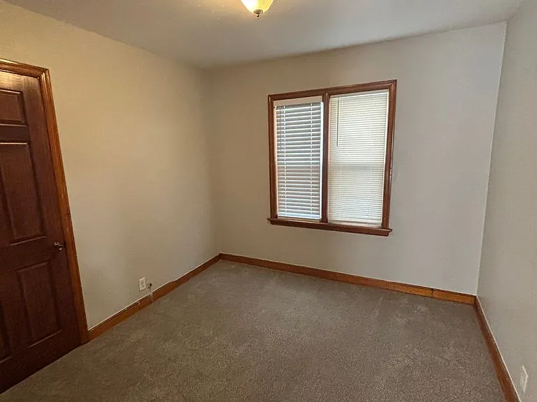 2920 N Bremen St — Photo 9