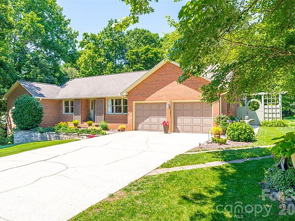 2nd image of 7029 Forest Hills Dr
