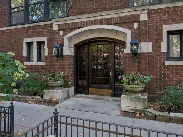 705 W Buena Ave APT 2B, Chicago, IL 60613