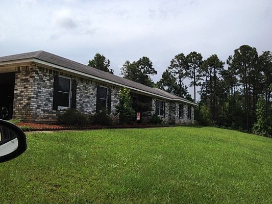 1st image of 712 Woodland Dr
